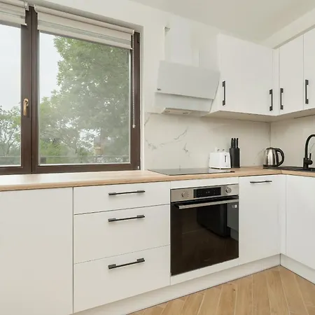 Spacious For 11 With 5 Bedrooms In By Renters 아파트 브로츠와프